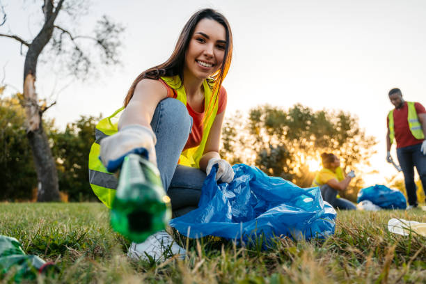 Best Yard Waste Removal  in Elkhart, IN